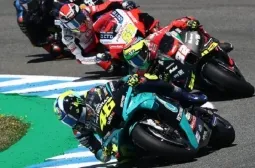 Valentino Rossi Fails to Finish in the Catalunya MotoGP Race